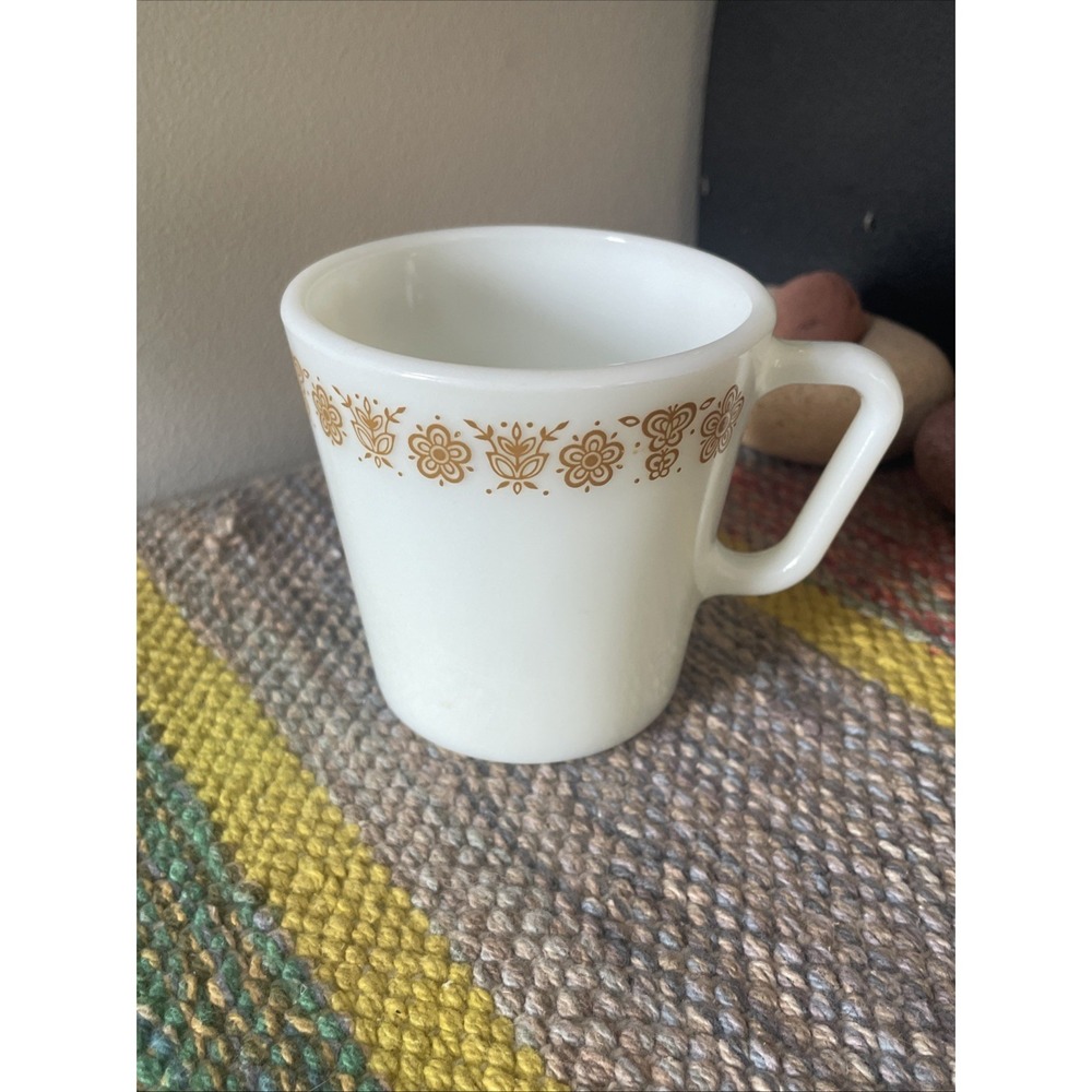 PYREX Butterfly Gold Mug Cup White Glass D-handle 1410